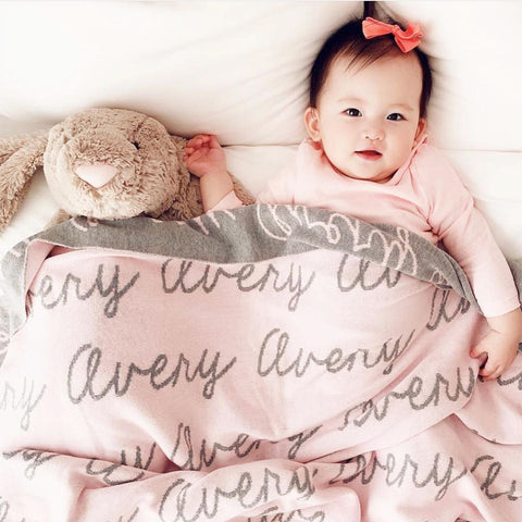 Personalized Blanket (Light Pink Background)25-30 days