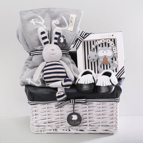 Personalized Blanket & Teether Hamper - Cool (25-30 days)