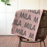Personalized Blanket (Light Pink Background)25-30 days