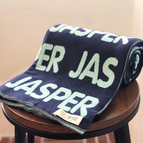 Personalized Blanket (Navy Background)25-30 days