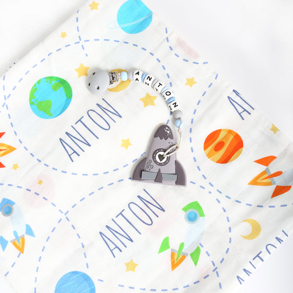 Personalized Swaddle & Teether Hamper - Sky (15-20 days)