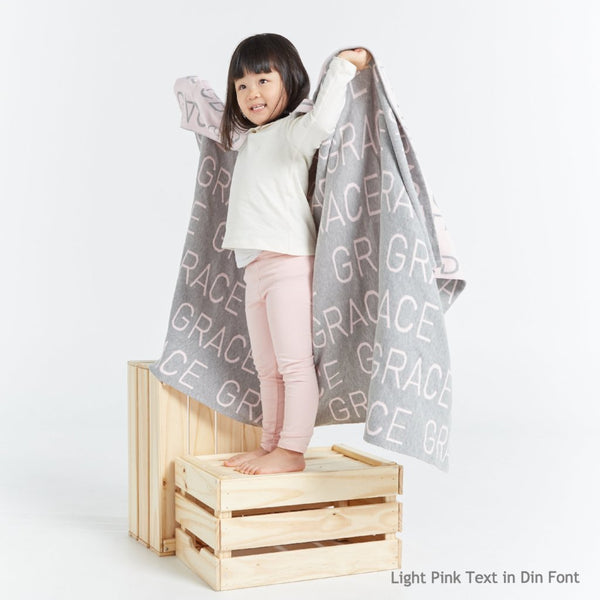 Personalized Blanket (Light Grey Background) 25-30 days